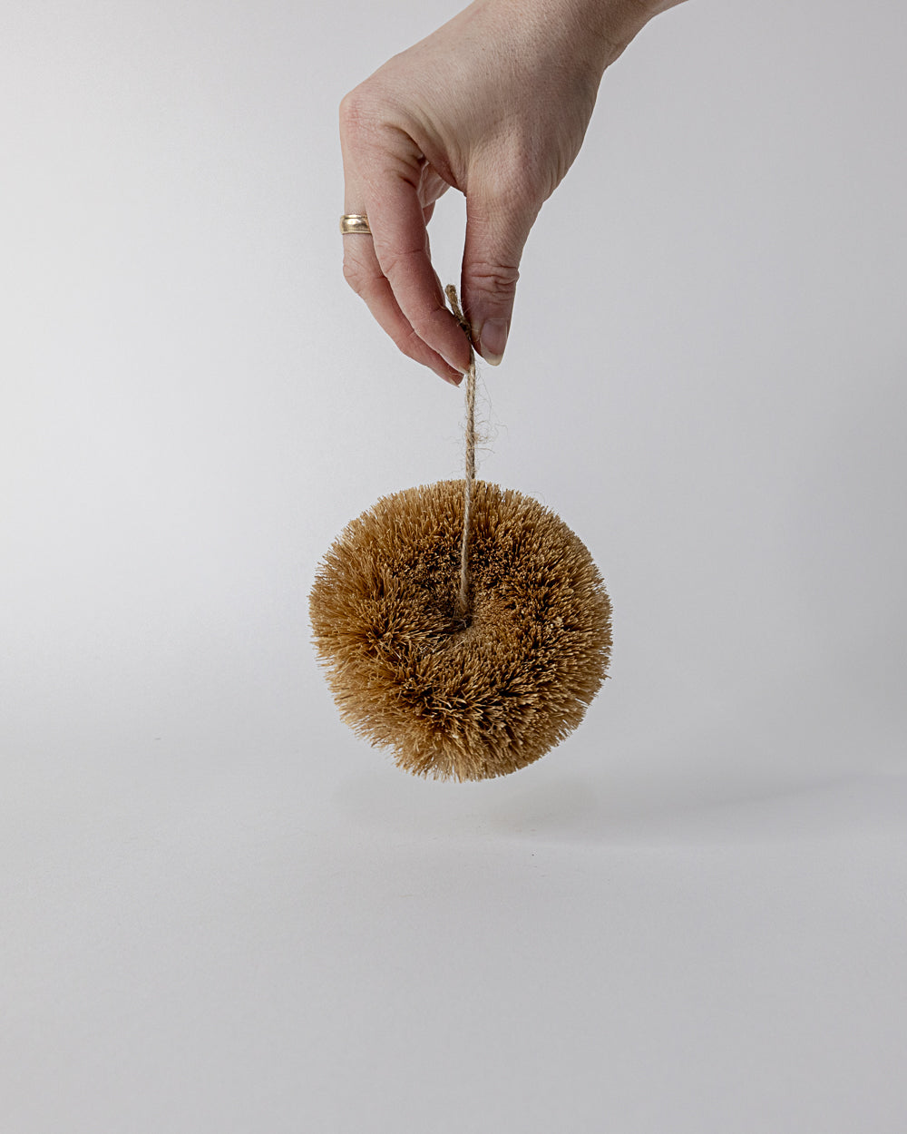 REDECKER Dish Scrubber Round Coconut Fibre: Natural