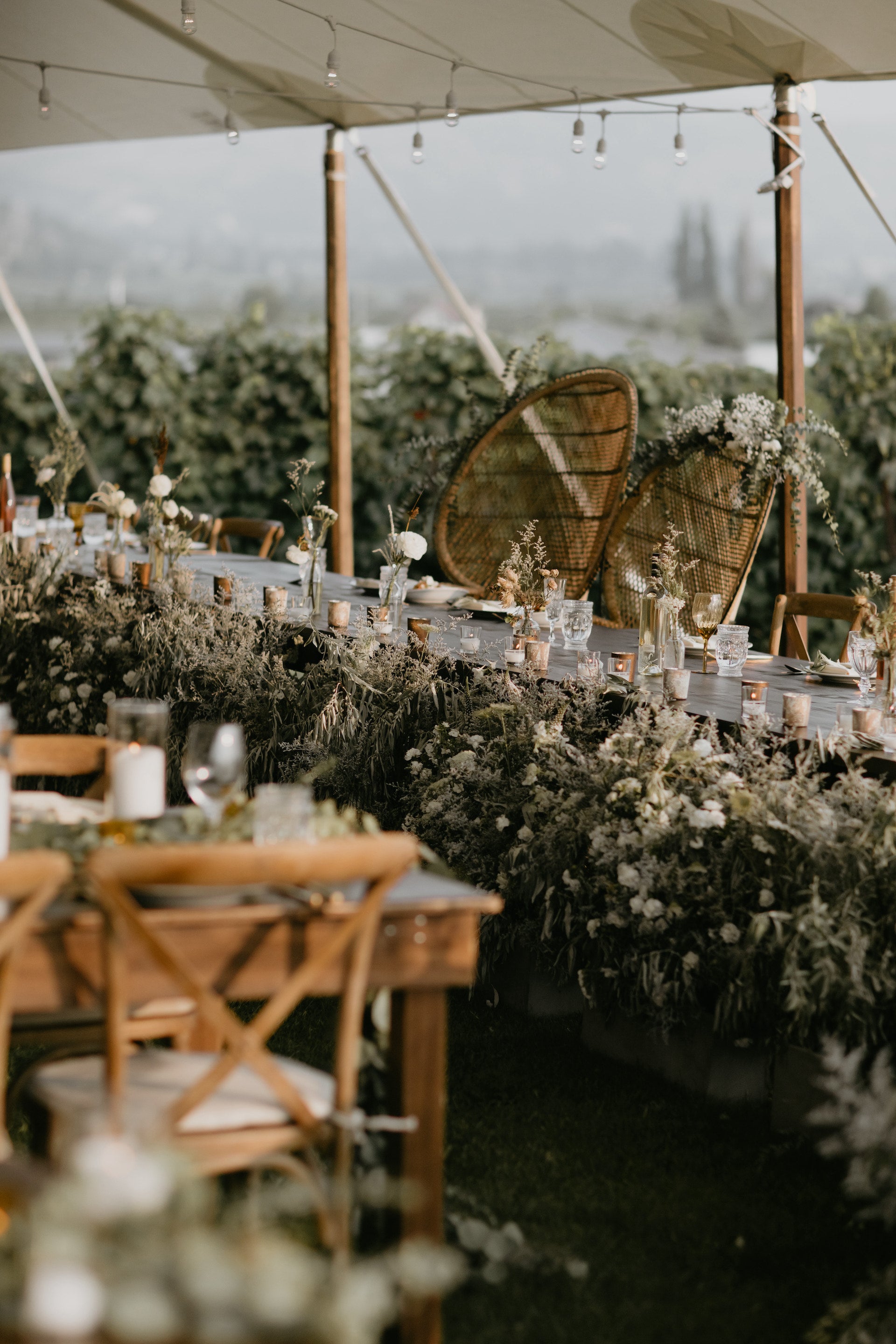 Tray (Aisle) Arrangements