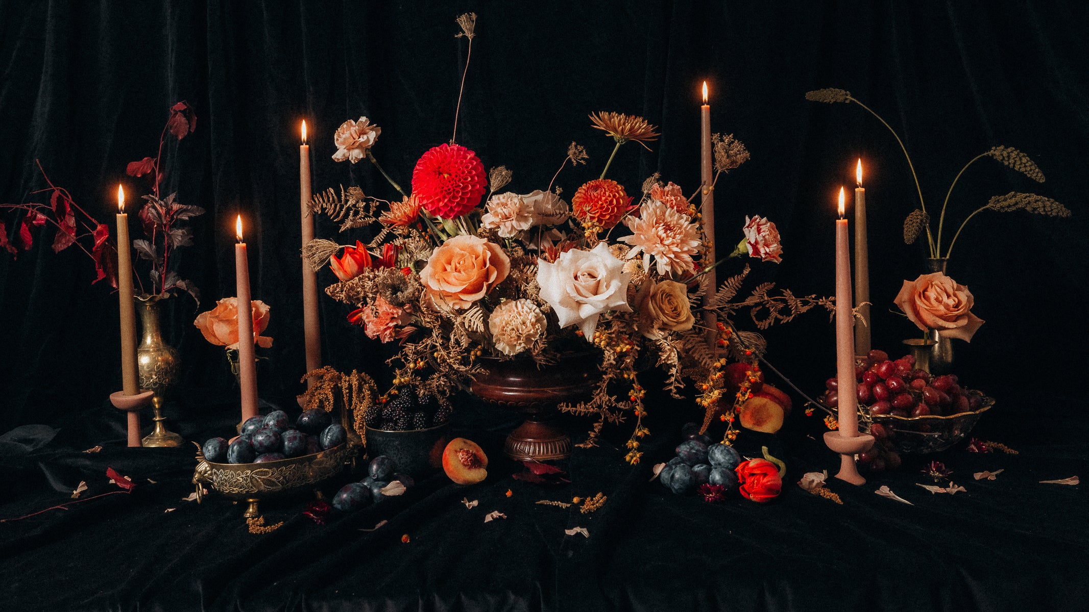 Thanksgiving Tablescapes: A Floral Feast for the Eyes