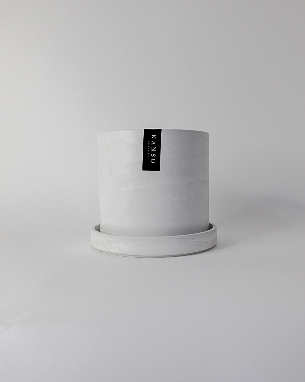 Kanso - 7" Signature Planter & Saucer | White Stone