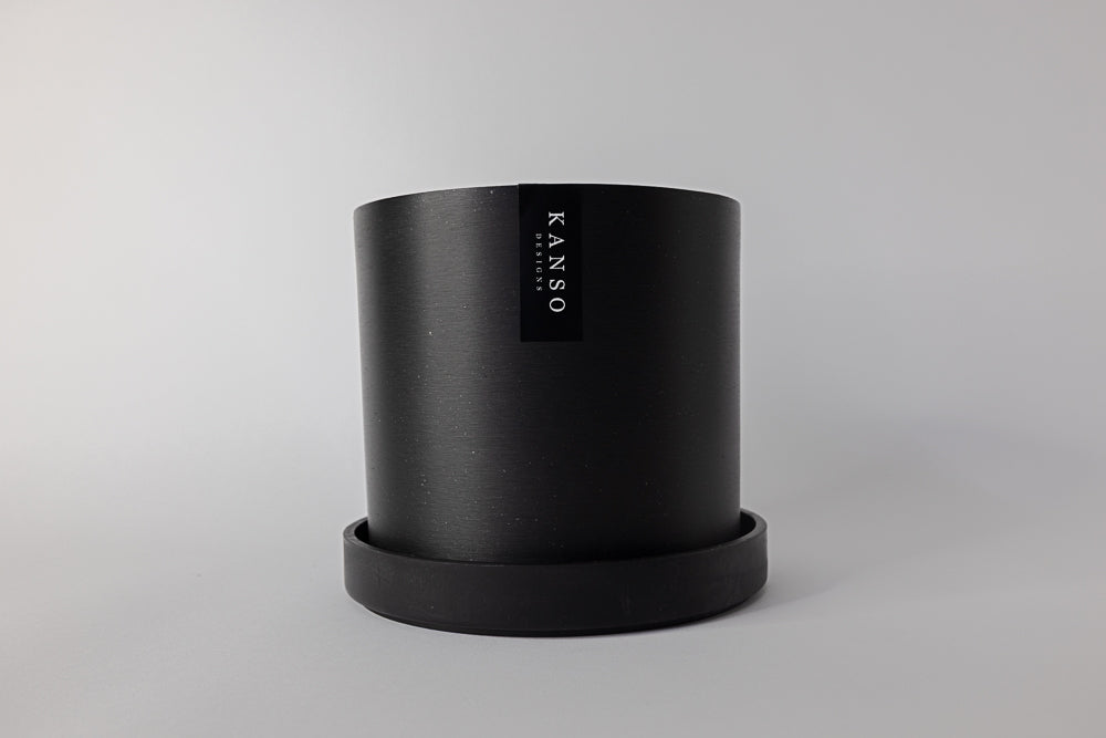 Kanso - 4" Signature Planter & Saucer | Black