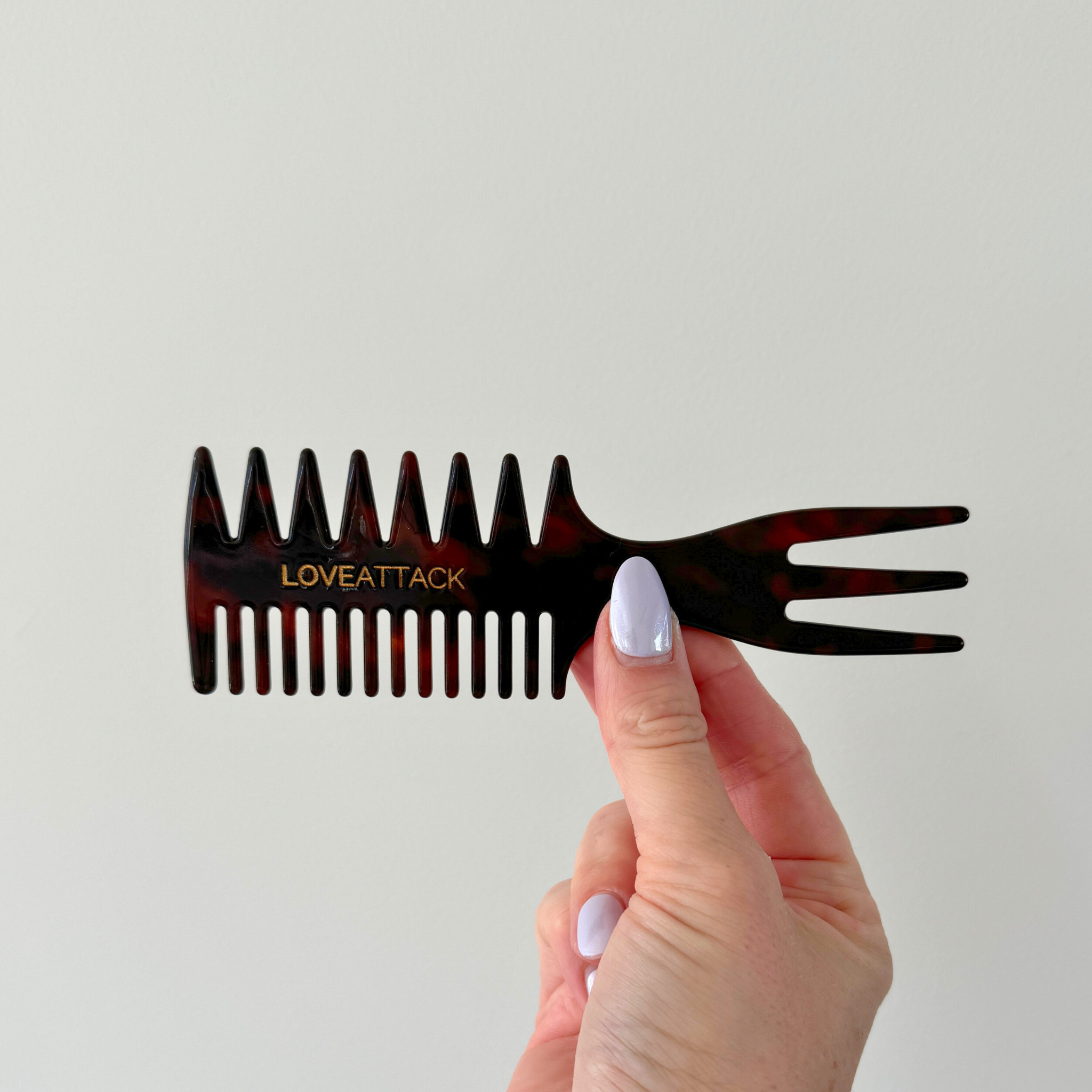 Love Attack - Hair Styling Comb: Dark Tortoiseshell